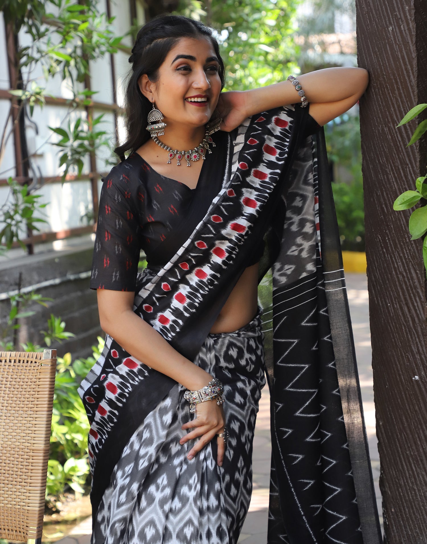 Sophisticated Black & Grey Cotton Saree