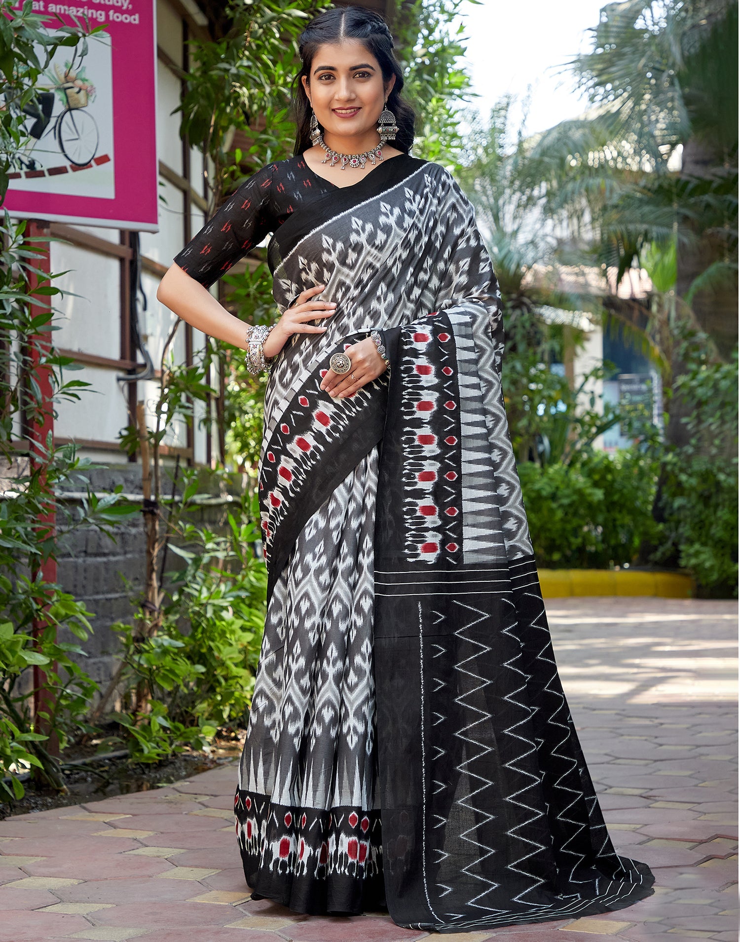 Sophisticated Black & Grey Cotton Saree