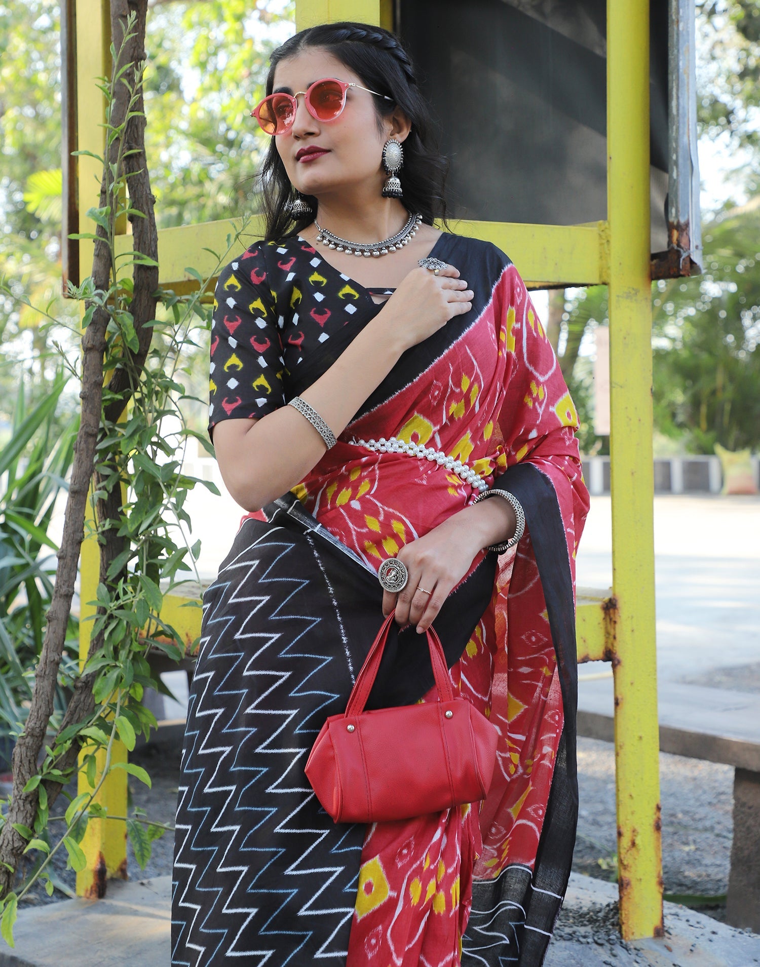 Charming Dusty Red Cotton Printed Saree