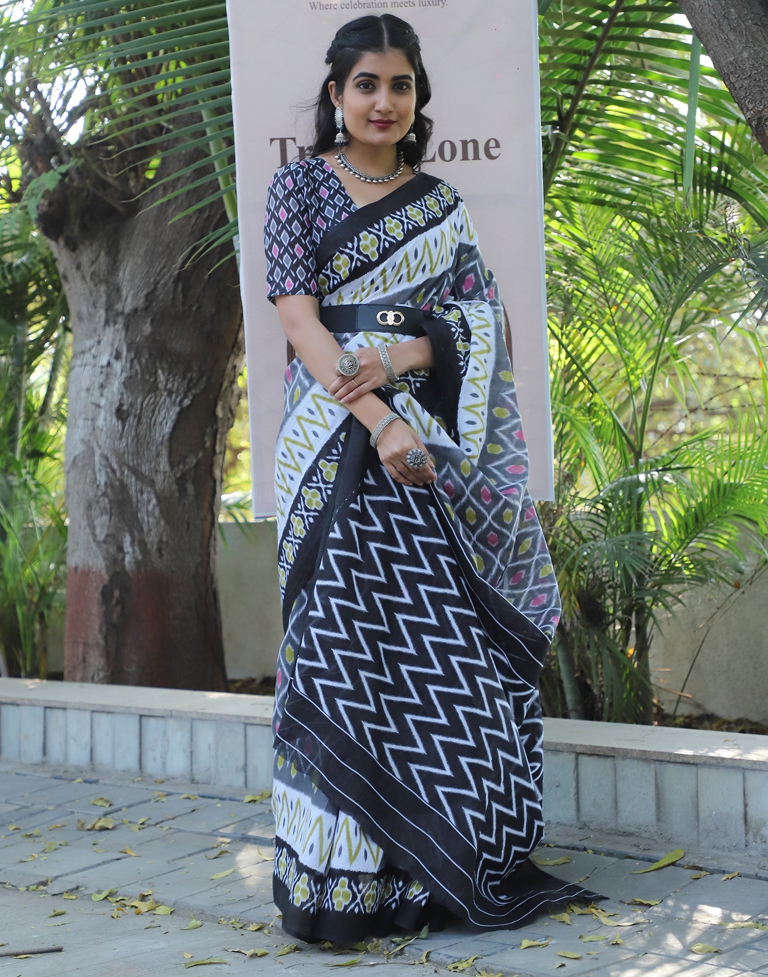 Rich Grey Cotton Printed Saree