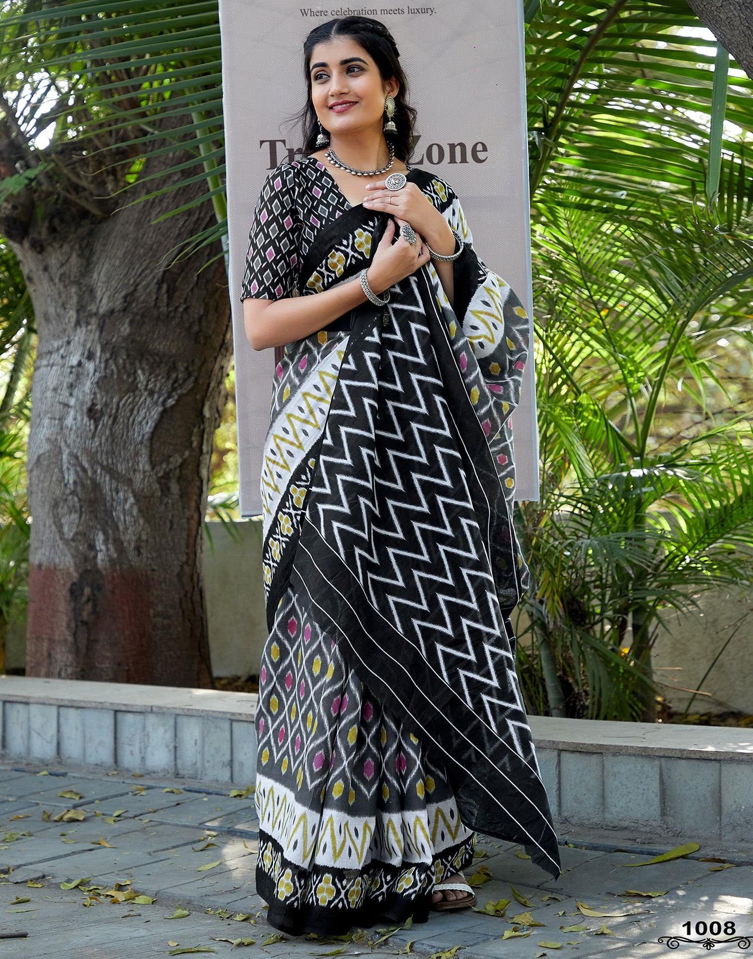 Rich Grey Cotton Printed Saree