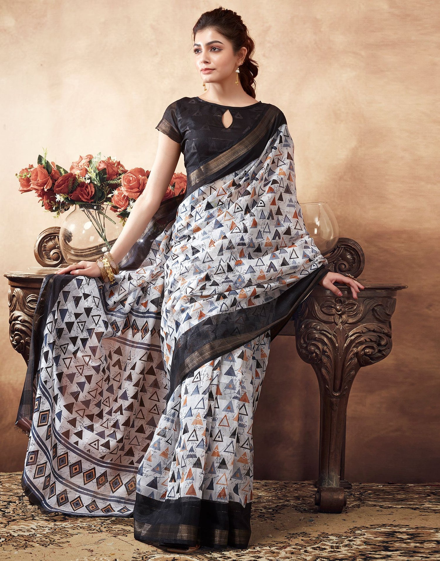 Chic Black & Grey Handloom Cotton Saree